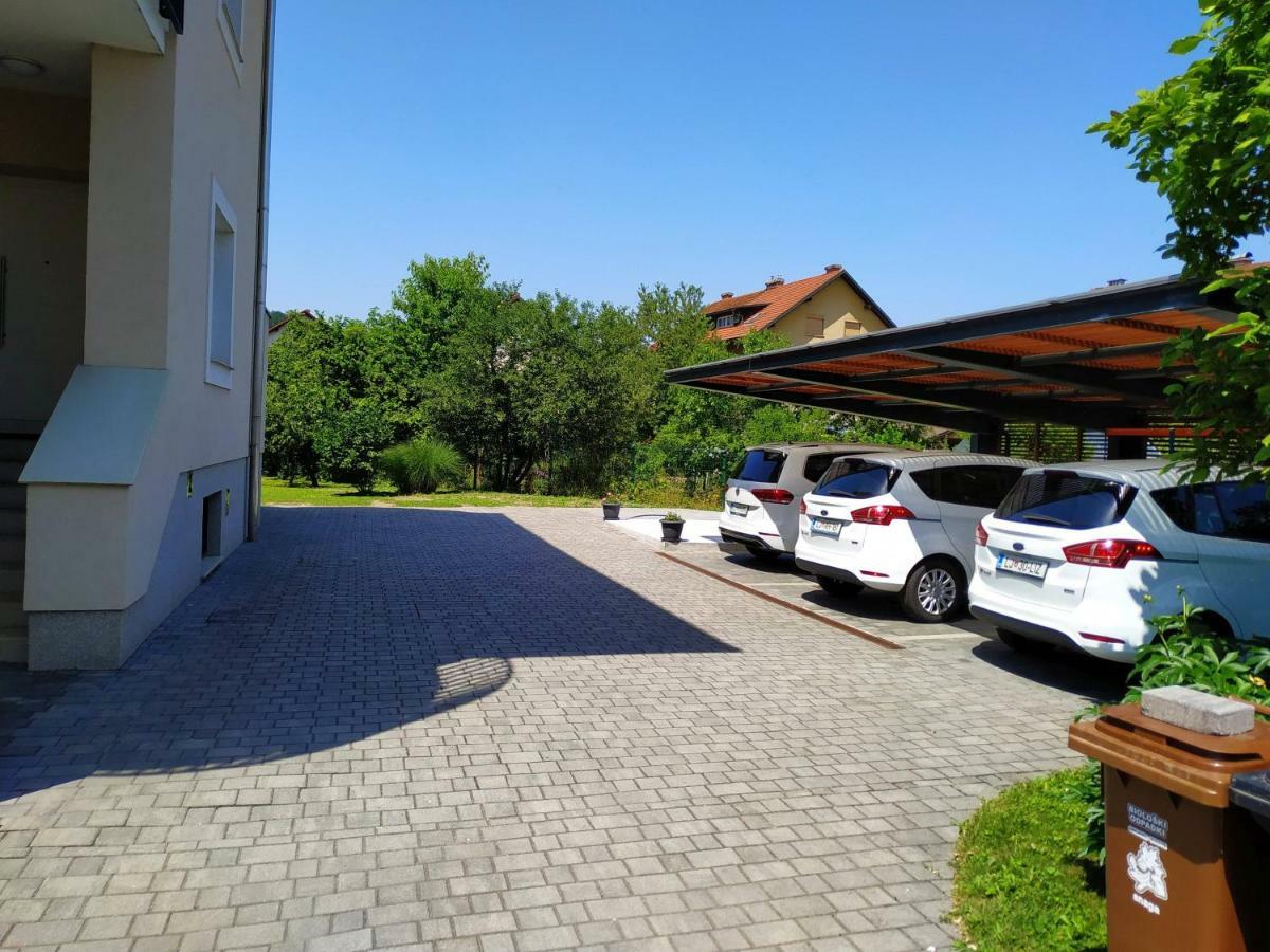 Sweet Stay Roznik Apartment Ljubljana Eksteriør billede